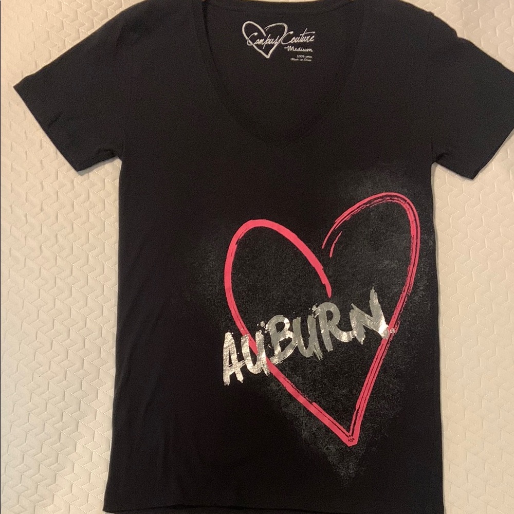 AUBURN UNIV. LOGO  Black-Pink w/Silver Heart T-Shirt. Campus Couture.  Sz med.